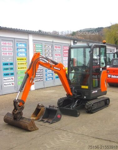 Minibagger DOOSAN DX 19 3x Löffel (Baugleich BOBCAT E19)