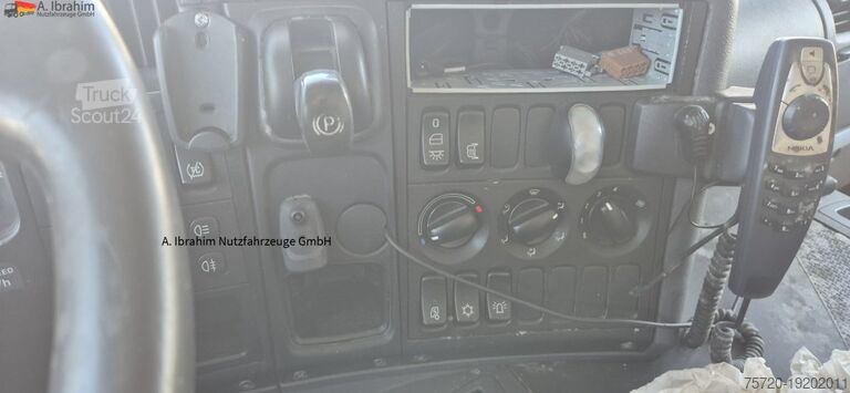 Kiepwagen Scania P 280 Edelstahlkipper für Tierabfälle 2 Kammern | MKG 45