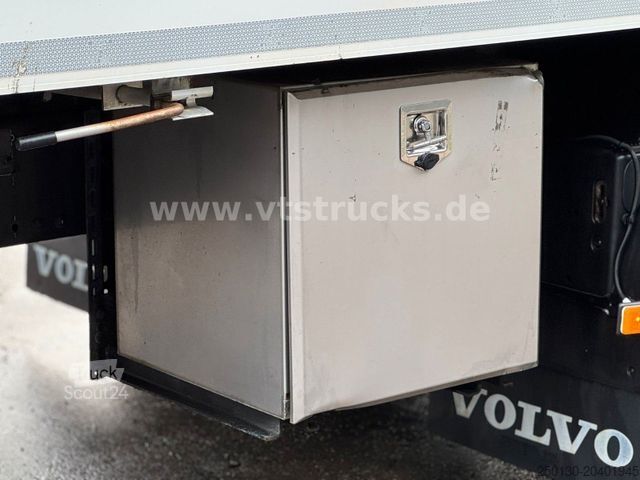 Ledusskapja kravas automašīna VOLVO FH 430 4x2 Schmitz Koffer Carrier Kühlung
