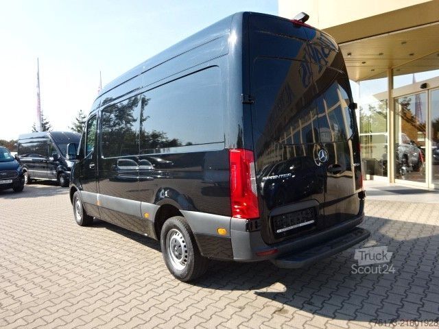 High top van MERCEDES-BENZ Sprinter III Kasten 319 CDI RWD