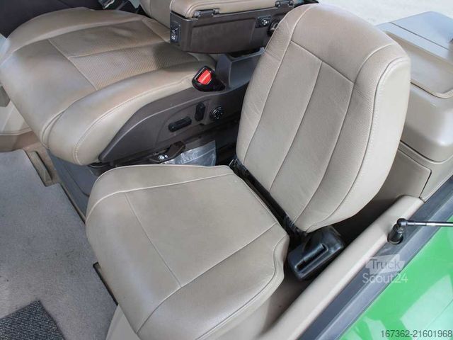 Tractor John Deere 7R 330