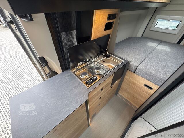 Autocaravana PÖSSL PÖSSL Roadstar XT*Sofort**Autarkiepaket