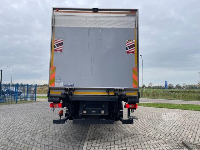 Μεταφορά σε ψύξη/κατάψυξη Volvo FM 330 Fridge / Frigoblock / 9.85 M Loading Spa...