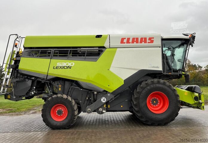 Combine harvester CLAAS Lexion 5300