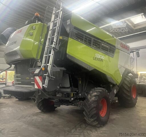 Combine harvester CLAAS Lexion 5300