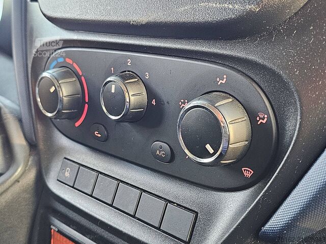 Suitcase IVECO DAILY 35C18 Bakwagen Laadklep