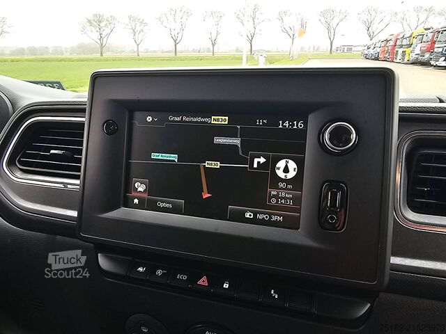 High-roof van RENAULT MASTER 2.3 L3H2 RED 150Pk AC!