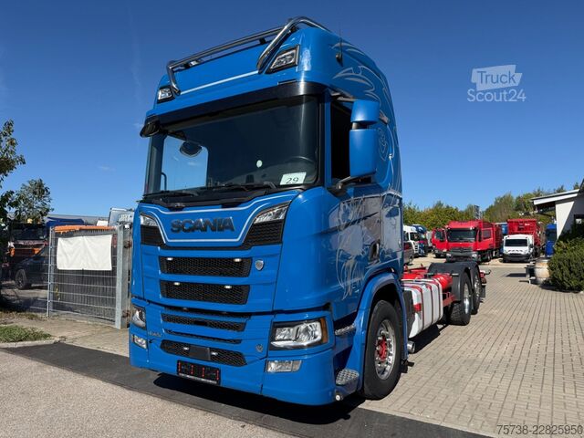 Šasija kamiona SCANIA R520 6X2*4 Fahrgestell V8/LENKACHSE/Retrader/Alu