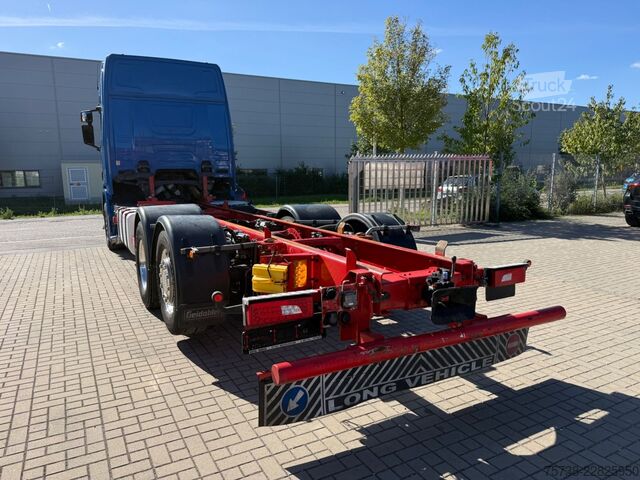 Šasija kamiona SCANIA R520 6X2*4 Fahrgestell V8/LENKACHSE/Retrader/Alu