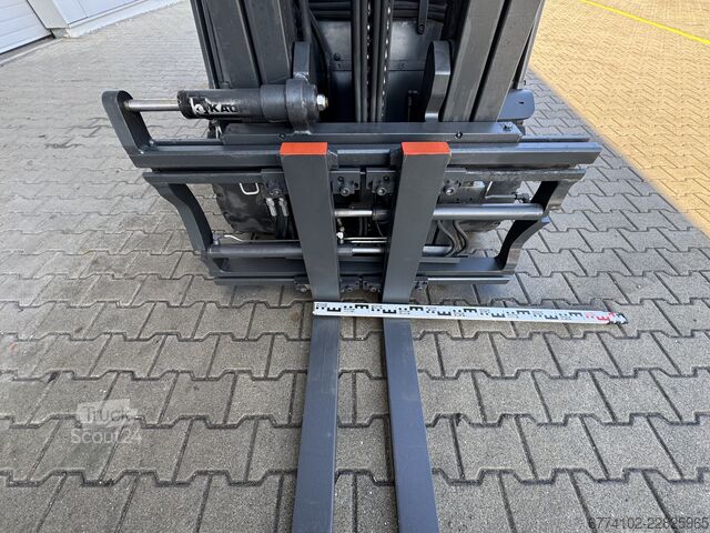 Elektrisch – 4 Räder Linde E25 + Ladegerät NEU 80100--EK