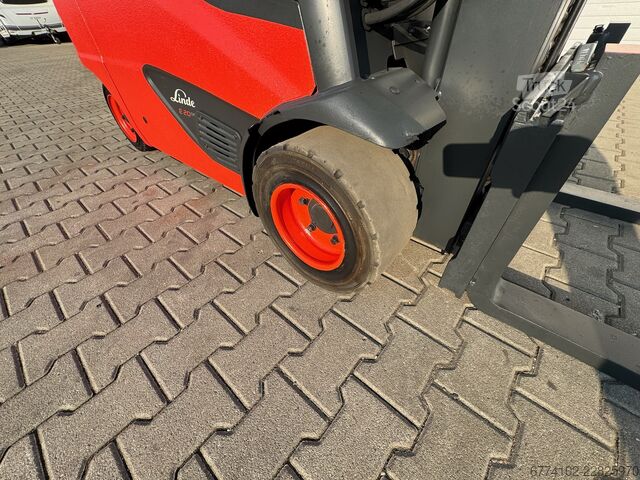Elektrisch – 4 Räder Linde E20PL-386-02--EK + Ladegerät 3775