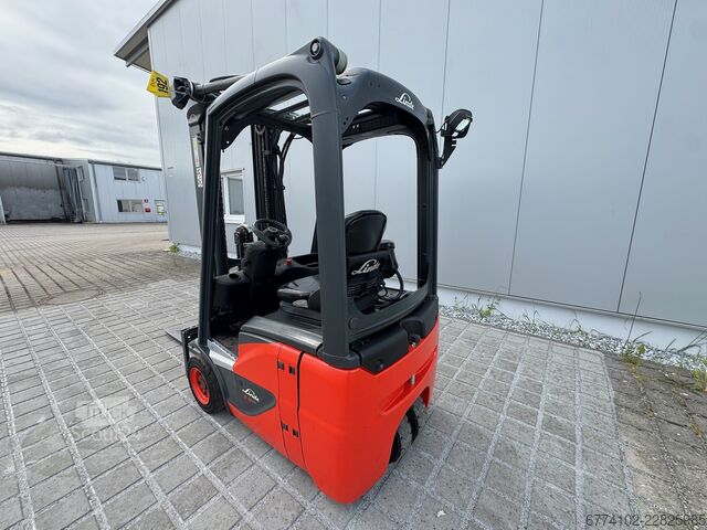 Elektrisch – 3 Räder Linde E12-386-02--EK + Ladegerät 3550