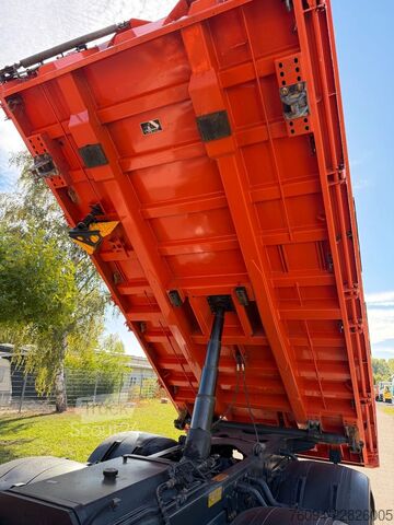 Sklápač MERCEDES-BENZ Arocs 2642 6x4 Meiller Kipper KRAN FUNK