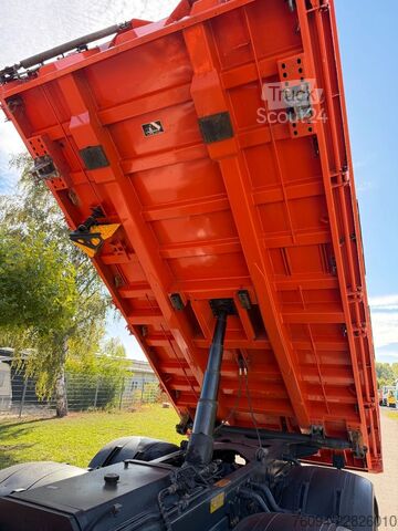 Dreiseitenkipper LKW MERCEDES-BENZ Arocs 2642 6x4 Meiller Kipper KRAN FUNK