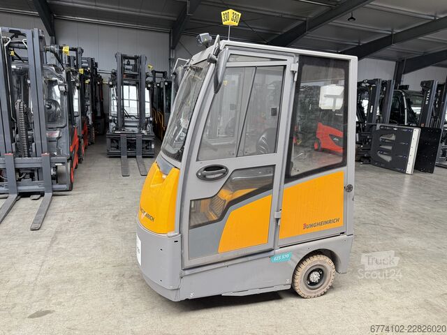 Schleppfahrzeuge Jungheinrich EZS 570--EK--V0264