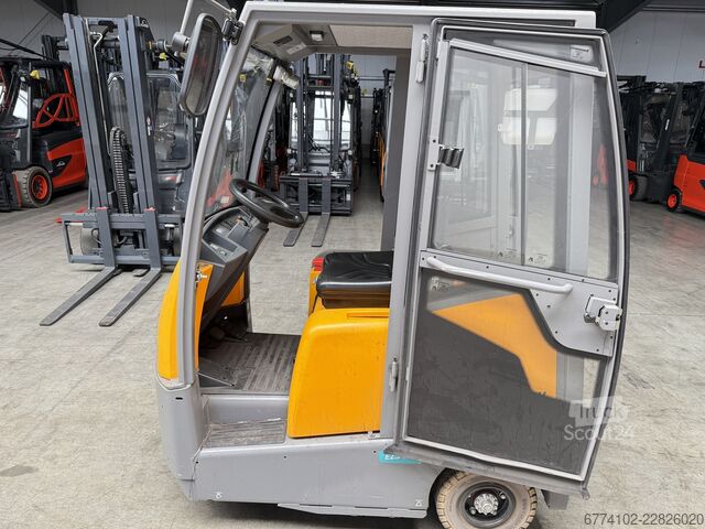 Schleppfahrzeuge Jungheinrich EZS 570--EK--V0264