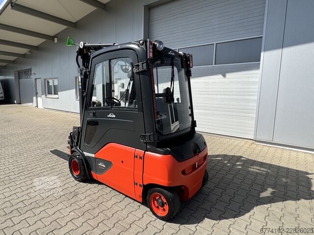 Elektrisch – 4 Räder Linde E20PL--EK--BEZ0250