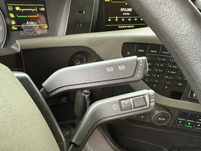 Štandardný ťahač VOLVO FH 13.460 4X2 Tractor-unit Spring/Air Retarder F