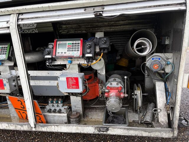 Säiliö LAG O-3-43 PT Fuel Tank /  ADR / 3 Compartments / 4...