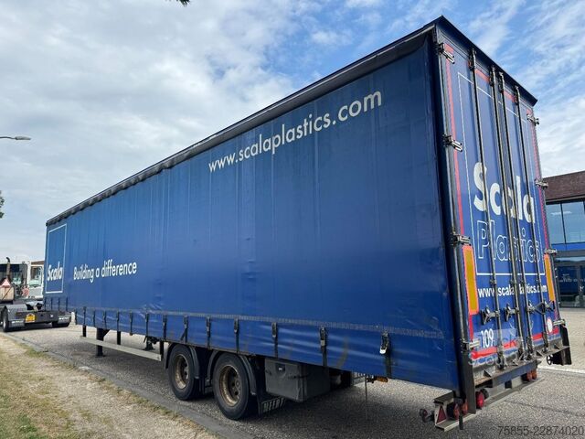 Puoliksi matalalataava Meert Semi Curtainside / SAF / Double Tires