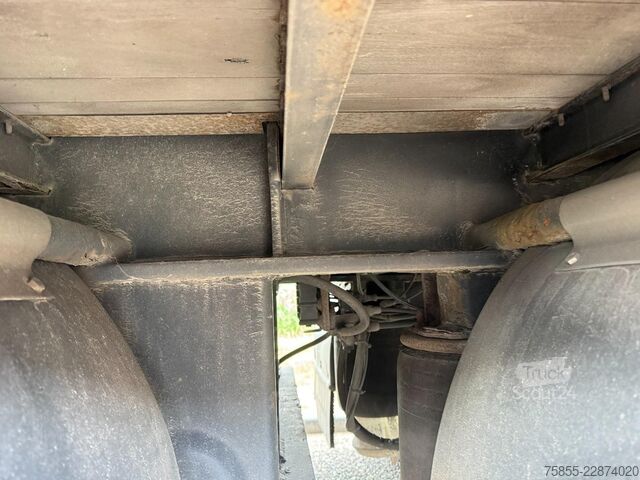 Puoliksi matalalataava Meert Semi Curtainside / SAF / Double Tires