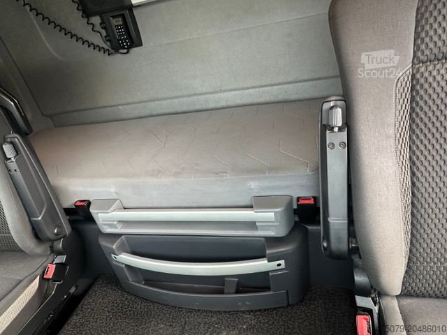 Volume trekker RENAULT T 460 / VEB / Hub Sattelplatte / Euro 6