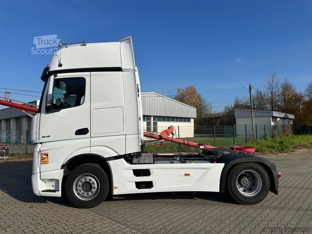 Standard tractor unit MERCEDES-BENZ Actros 1848 / Giga / Retarder **2 x Stück**