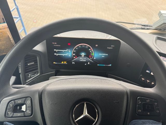 Ciężarówka z płaską platformą MERCEDES-BENZ Actros 2545 LLnR 6x2/4 Kran Hiab Funk Standklima