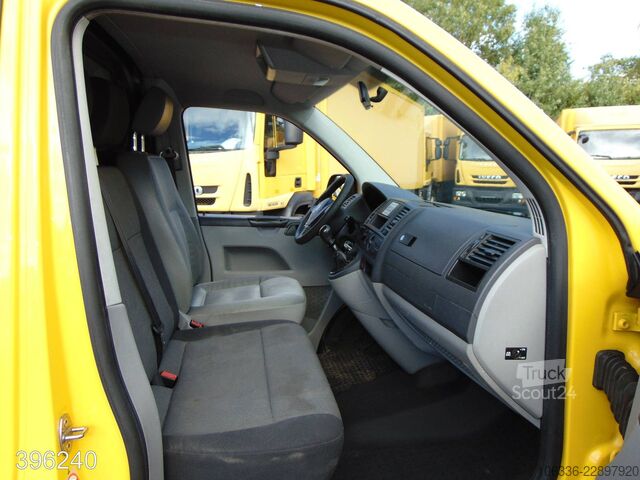 Dobozos furgon VW T5 TRANSPORTER 2.0 TDI 3Sitzer -2x Schiebetür-