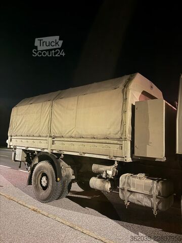 Вантажівка з платформою і тентом MAN 19.281 4X4 FAHRSCHULE 128000 KILOMETER ERSTER AT