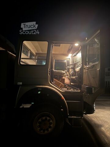 Вантажівка з платформою і тентом MAN 19.281 4X4 FAHRSCHULE 128000 KILOMETER ERSTER AT