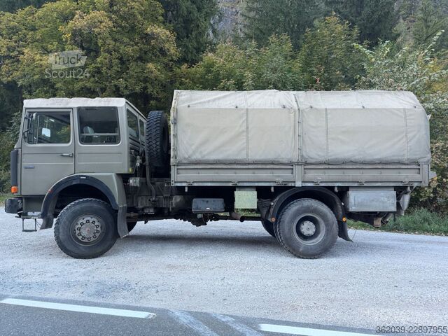 Вантажівка з платформою і тентом MAN 19.281 4X4 FAHRSCHULE 128000 KILOMETER ERSTER AT