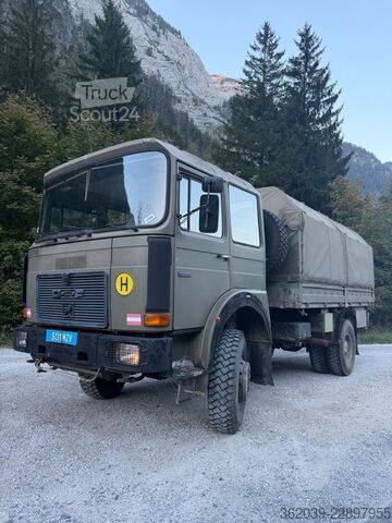 Вантажівка з платформою і тентом MAN 19.281 4X4 FAHRSCHULE 128000 KILOMETER ERSTER AT