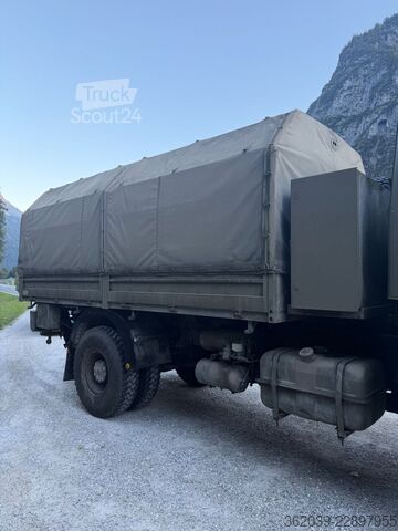 Вантажівка з платформою і тентом MAN 19.281 4X4 FAHRSCHULE 128000 KILOMETER ERSTER AT