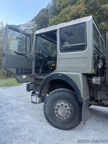 Вантажівка з платформою і тентом MAN 19.281 4X4 FAHRSCHULE 128000 KILOMETER ERSTER AT