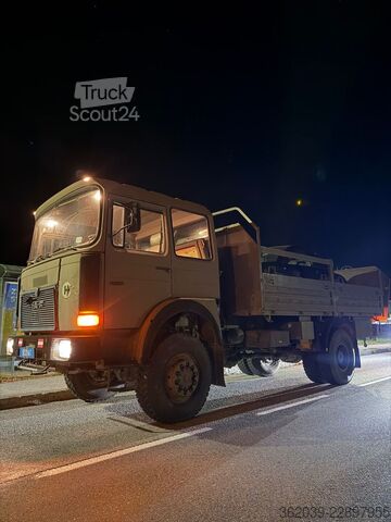 Вантажівка з платформою і тентом MAN 19.281 4X4 FAHRSCHULE 128000 KILOMETER ERSTER AT
