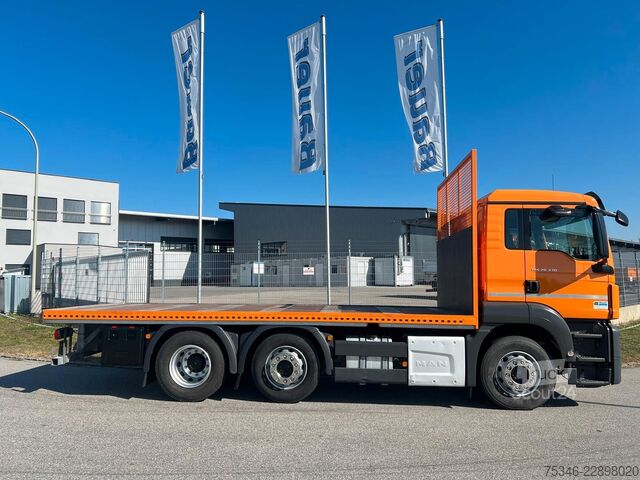 Erikoiskäyttöinen kuorma-auto MAN TGS 26.430/Pritsche6,10m/Lenkachse/ADR/NL16,4 to