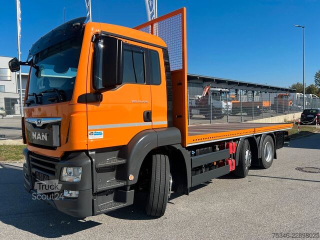 Kamion sa ravnom platformom MAN TGS 26.430/Pritsche6,10m/Lenkachse/ADR/NL16,4 to