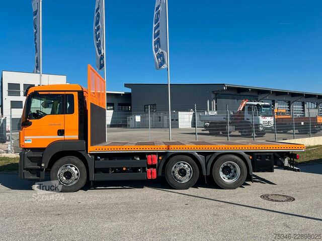 Kamion sa ravnom platformom MAN TGS 26.430/Pritsche6,10m/Lenkachse/ADR/NL16,4 to