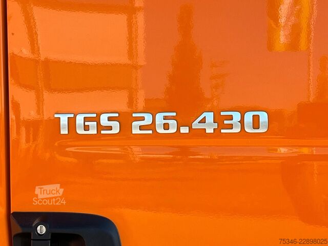 Kamion sa ravnom platformom MAN TGS 26.430/Pritsche6,10m/Lenkachse/ADR/NL16,4 to