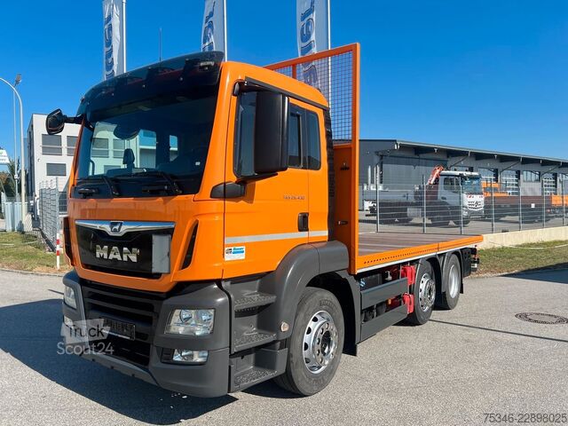 Kamion sa ravnom platformom MAN TGS 26.430/Pritsche6,10m/Lenkachse/ADR/NL16,4 to