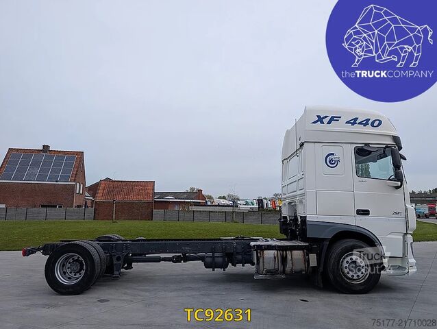 الهيكل مع كابينة السائق DAF XF 450
