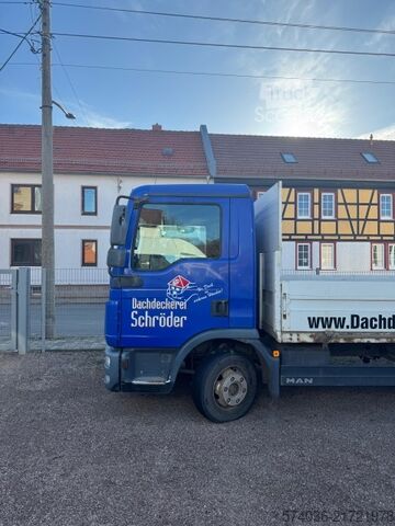 Tentinė furgonė MAN TGL