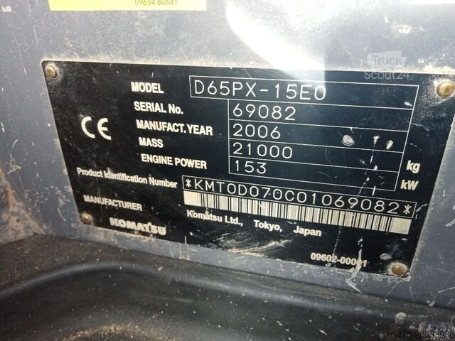 Bulldozer Komatsu D65PX-15