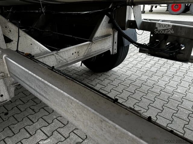 Cisterna s hrano Van Hool LEVENSMIDDEL / RVS Rahmen / Leergewicht: 5.860k...