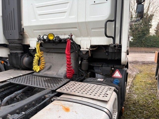 Стандартный седельный тягач IVECO Stralis Hi Way 420