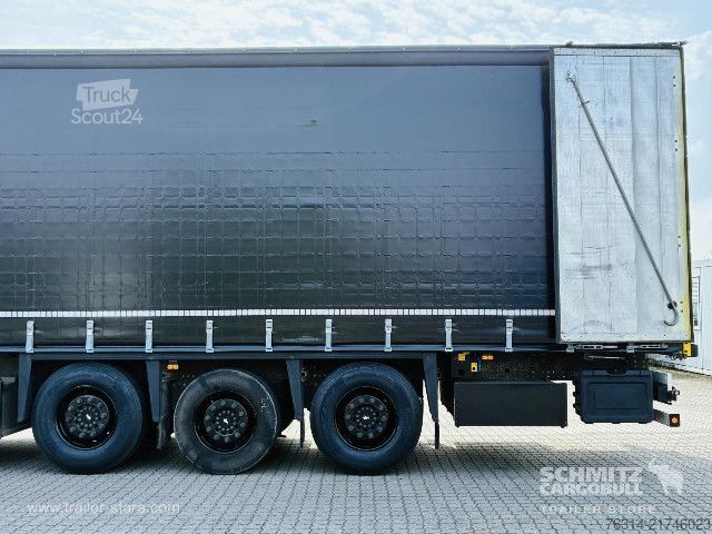 Открытый полуприцеп с тентом Schmitz Cargobull Curtainsider Standard Getränke