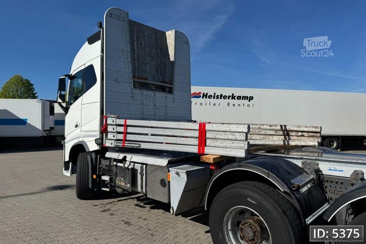 Transportator de lemn Volvo FH16 750 Globetrotter XL, Euro 6, 8x4 / Hydraul...