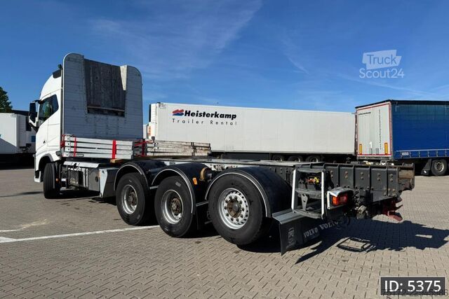 Transportator de lemn Volvo FH16 750 Globetrotter XL, Euro 6, 8x4 / Hydraul...