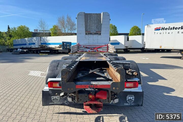 Transportator de lemn Volvo FH16 750 Globetrotter XL, Euro 6, 8x4 / Hydraul...